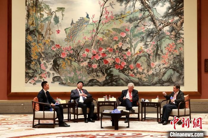 9月27日，尼山世界文明論壇在曲阜舉行，圖為該論壇的“高端訪談”活動。　梁犇 攝