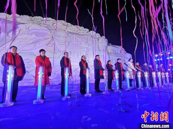 啟動(dòng)儀式現(xiàn)場(chǎng)?！≮w桂華 攝