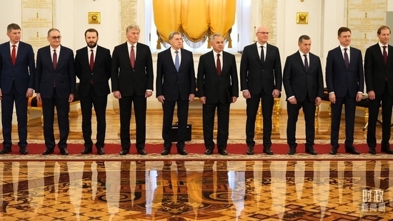  △參加歡迎儀式的俄方代表。（總臺國廣記者李晉拍攝）