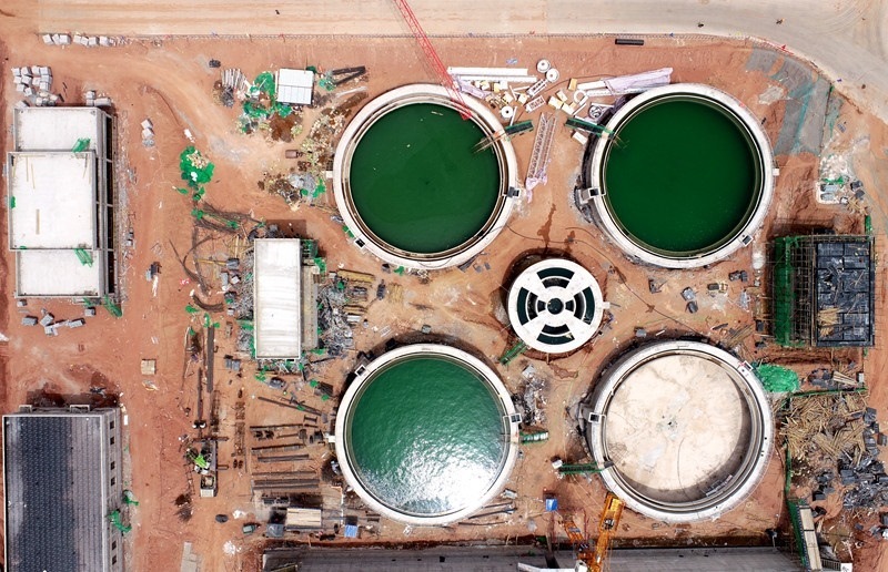 污水處理廠及水資源再生利用項(xiàng)目沉淀池。受訪者供圖