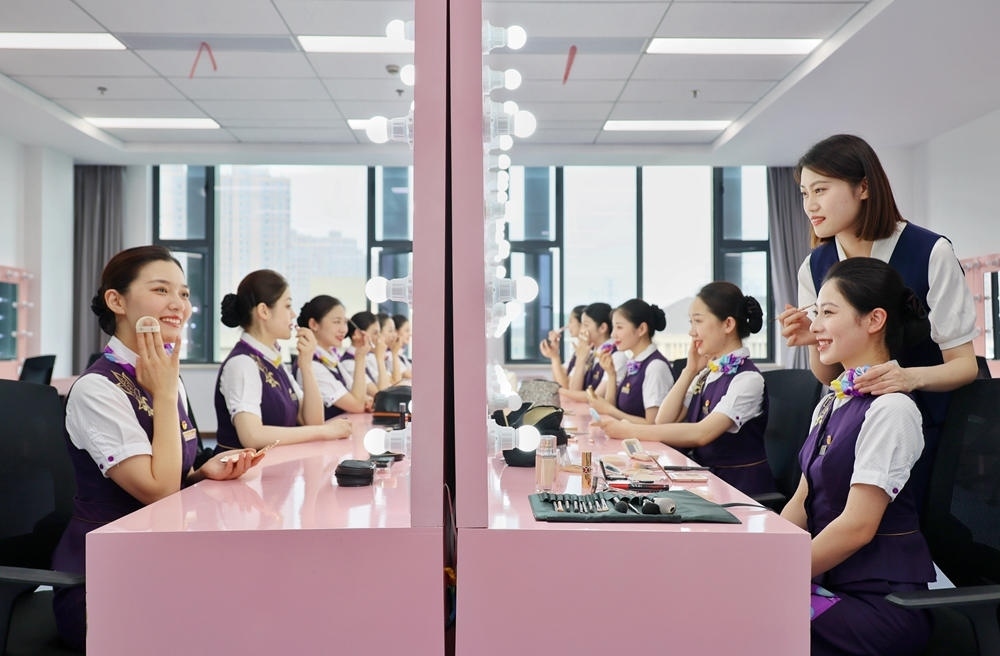 形象妝容塑造。