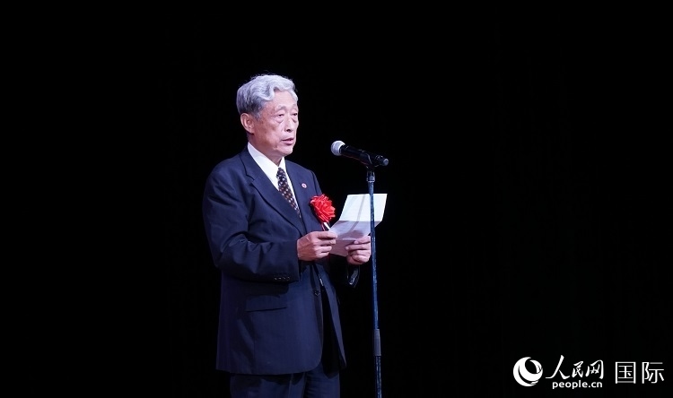 全華聯(lián)會長何德倫發(fā)表致辭。人民網(wǎng) 蔣曉辰攝