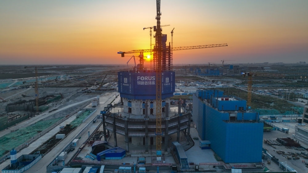 在雄安新區(qū)啟動區(qū)拍攝的中國中化大廈項目（9月21日攝，無人機(jī)照片）。新華社記者 張鋮 攝