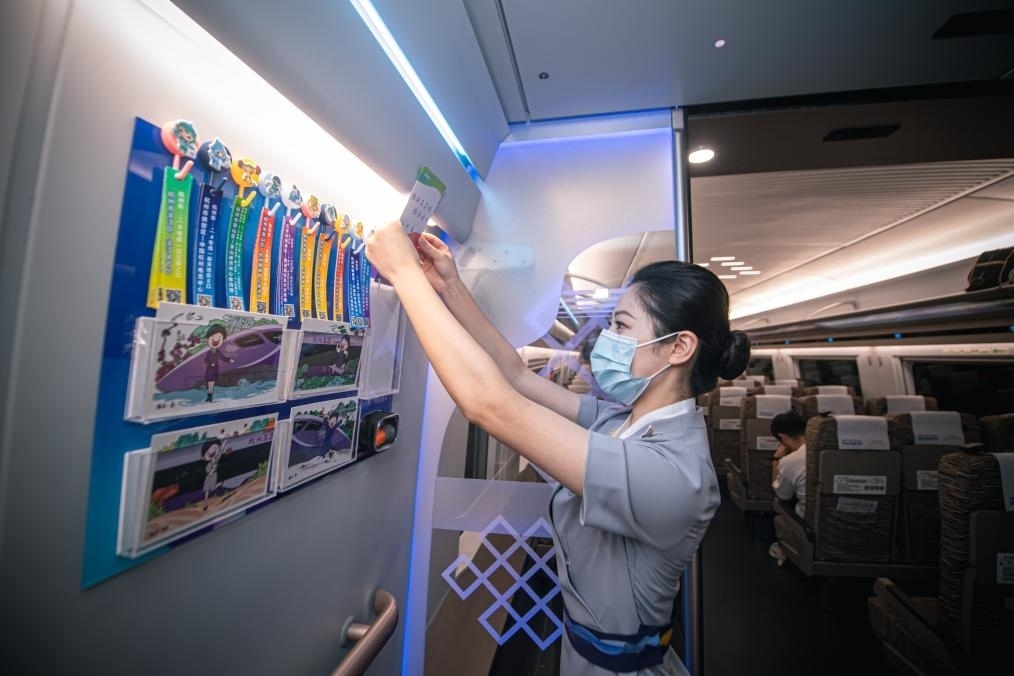 2023年9月16日，復興號亞運智能動車組列車正式載客運營。新華社記者 江漢 攝