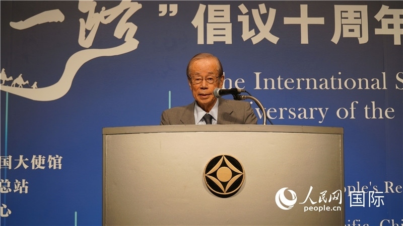 日本前首相福田康夫致辭。人民網(wǎng) 蔣曉辰攝