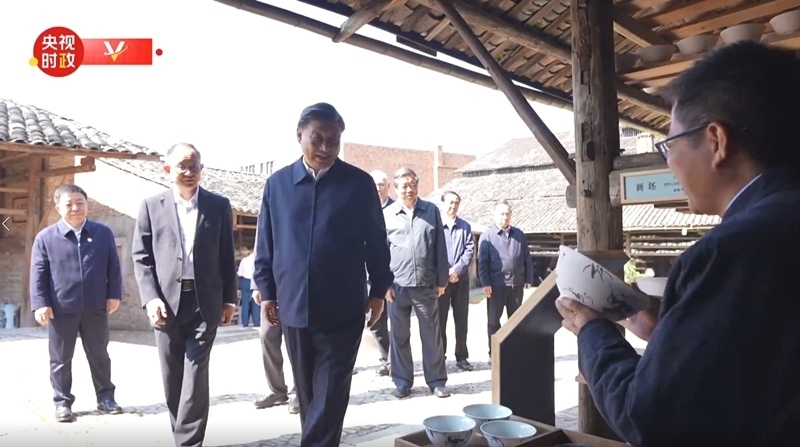 2023年10月11日，習(xí)近平在江西景德鎮(zhèn)考察。（視頻截圖）