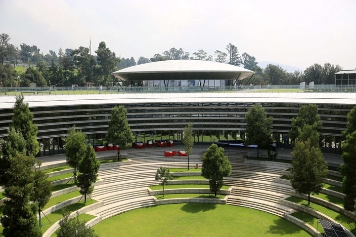 這是在埃塞俄比亞首都亞的斯亞貝巴拍攝的河岸綠色發(fā)展項目設施之一科技博物館（9月16日攝）。新華社記者 汪平 攝