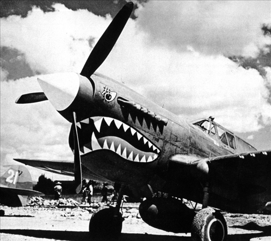 陳納德組織的美國(guó)志愿航空隊(duì)“飛虎隊(duì)”駐扎在芷江機(jī)場(chǎng)（資料照片）。新華社發(fā)