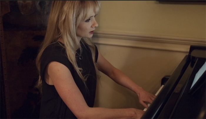 斯黛夫·康納演奏。潘耿攝