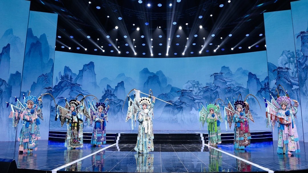 圖：秦腔戲曲《楊門(mén)女將》 表演者：惠敏莉、趙璐璐等