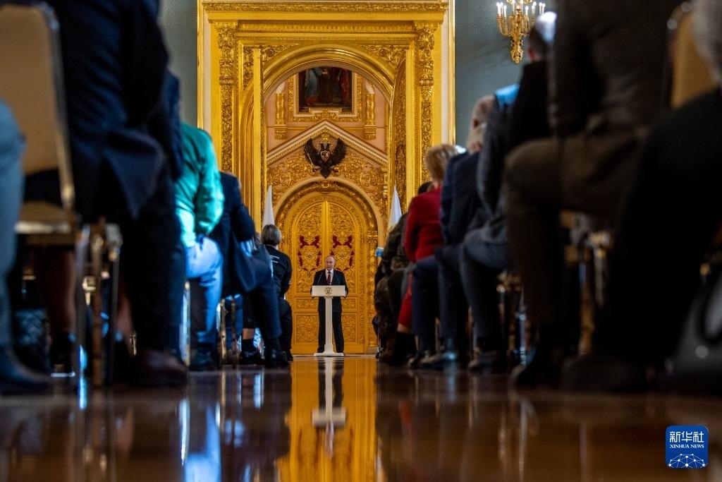 3月20日，俄羅斯總統(tǒng)普京在莫斯科克里姆林宮與其競(jìng)選團(tuán)隊(duì)代表舉行見面會(huì)。新華社記者 曹陽 攝