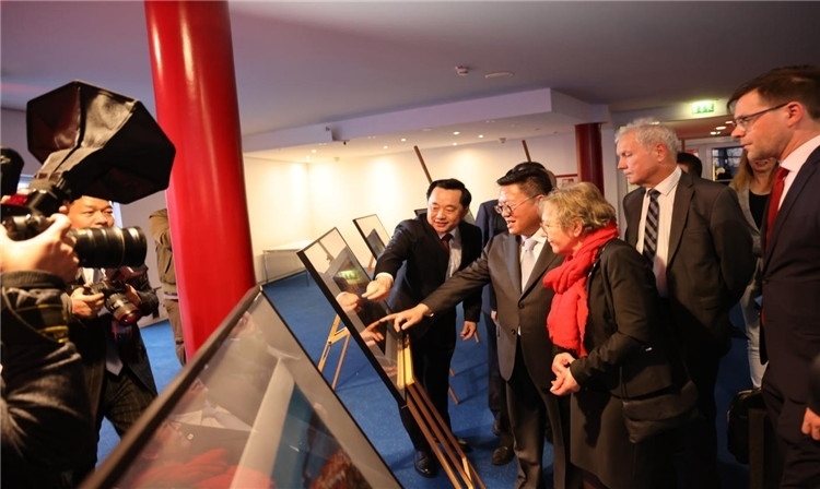 “絲路明珠--杜伊斯堡上海電影周”開(kāi)幕。依琳攝