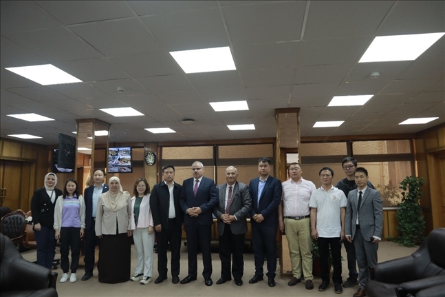 活動現(xiàn)場合影。蘇伊士運河大學孔子學院供圖