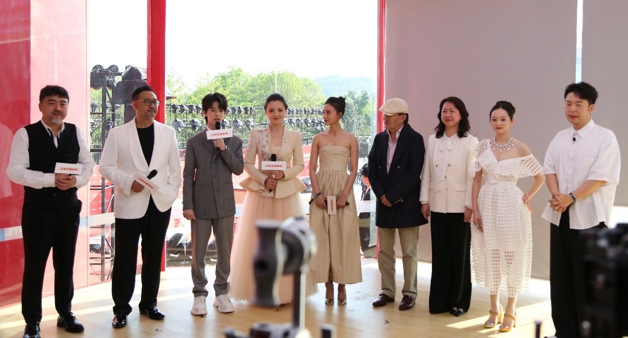 “品牌助力電影”公益直播活動現(xiàn)場。主辦方供圖