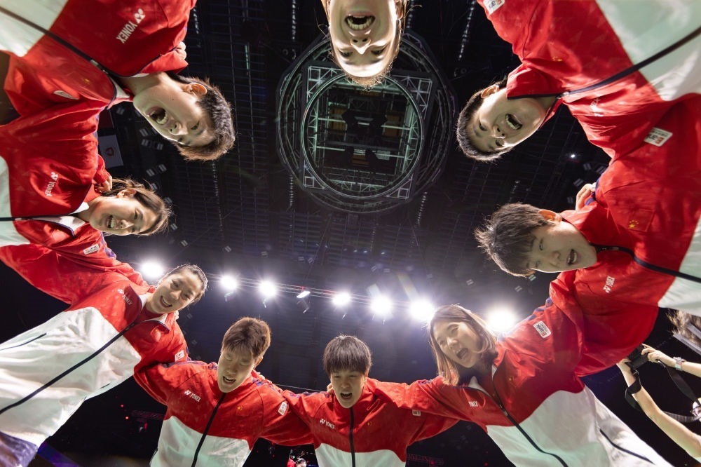 5月5日，中國隊在賽前互相鼓勵。新華社記者 江宏景 攝