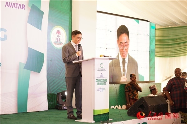 阿凡達新材料有限公司執(zhí)行董事朱興建致辭。人民網記者 姜宣攝