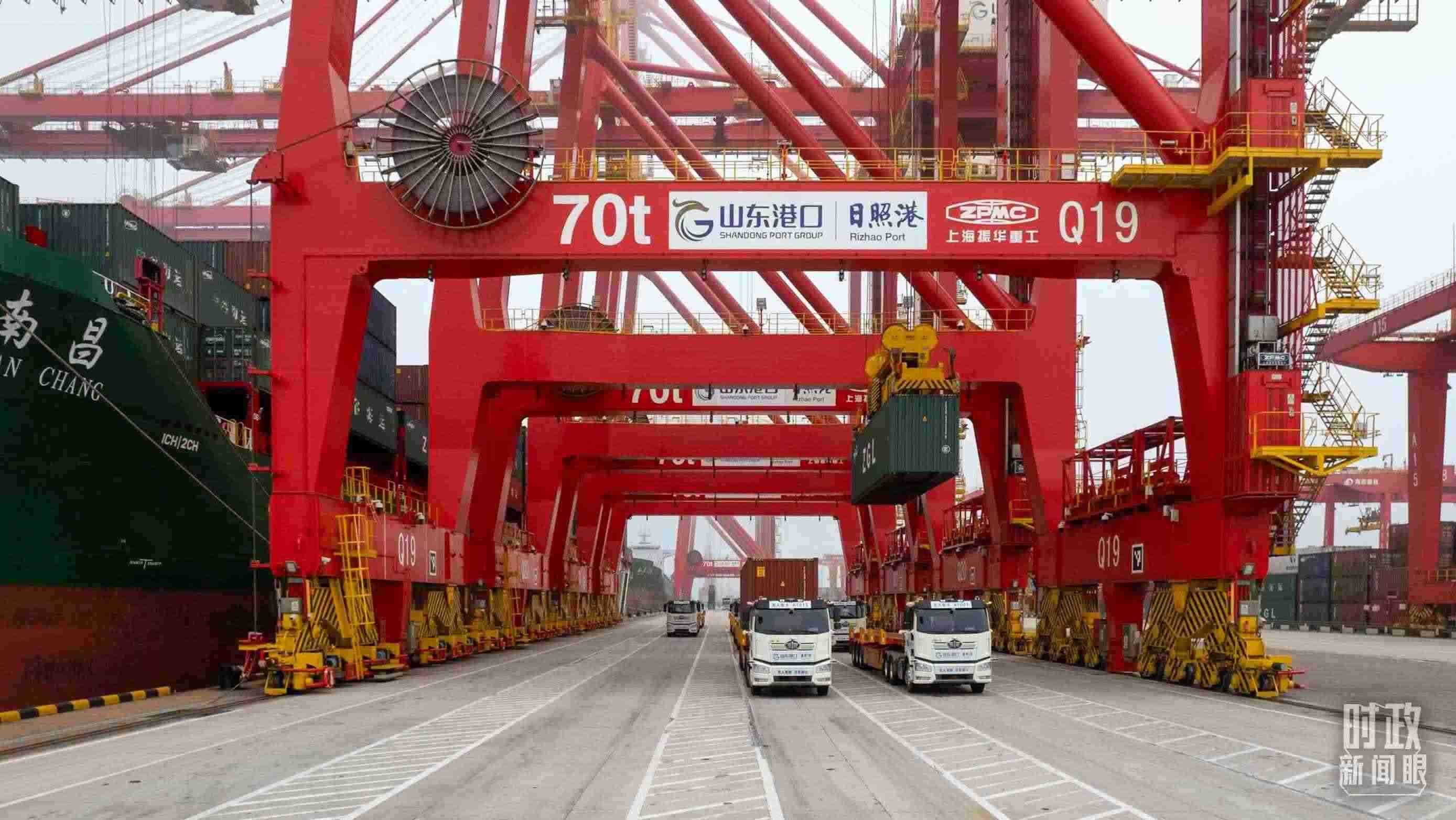 山東日照港。（總臺(tái)國廣記者李晉拍攝）