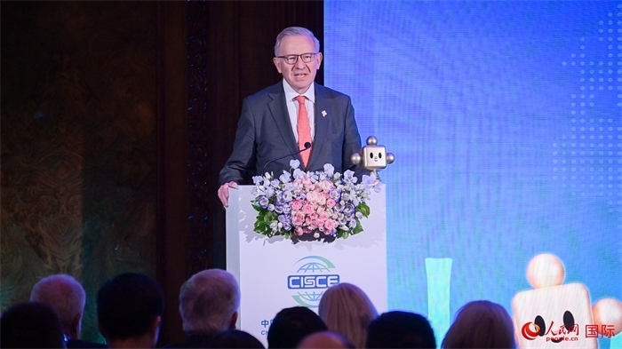 英中貿(mào)易協(xié)會主席古沛勤爵士致辭。人民網(wǎng) 郭錦標(biāo)攝