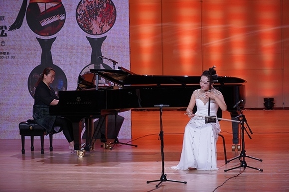 會(huì)議現(xiàn)場(chǎng)。學(xué)校供圖