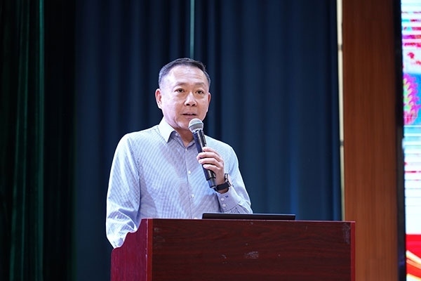 北京大鸞翔宇慈善基金會理事長、周恩來侄外孫沈清講述周恩來的讀書故事。