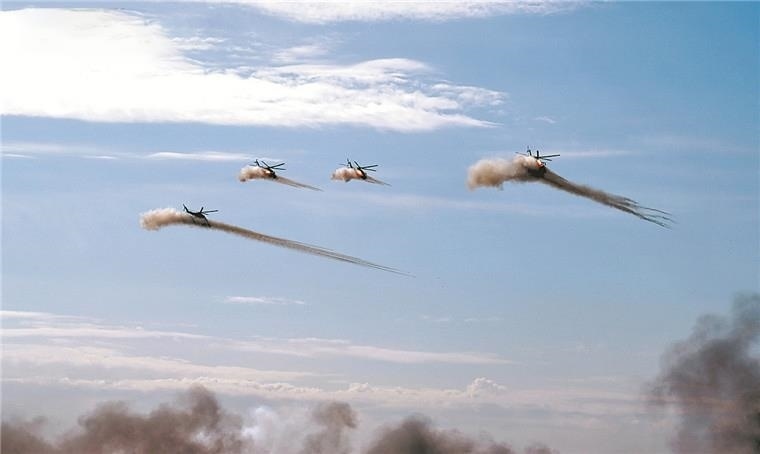 △“和平使命—2021”上合組織聯(lián)合反恐軍演。