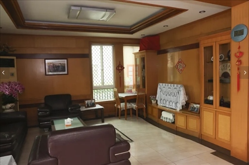 圖為魏來法家的客廳。