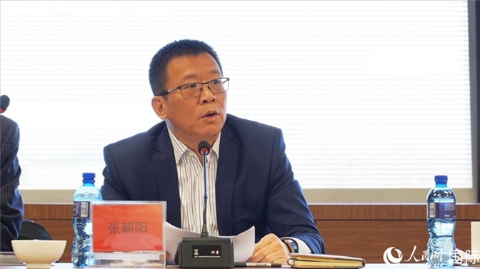 張朝陽代會(huì)長做協(xié)會(huì)上半年工作匯報(bào)。人民網(wǎng) 劉暢攝