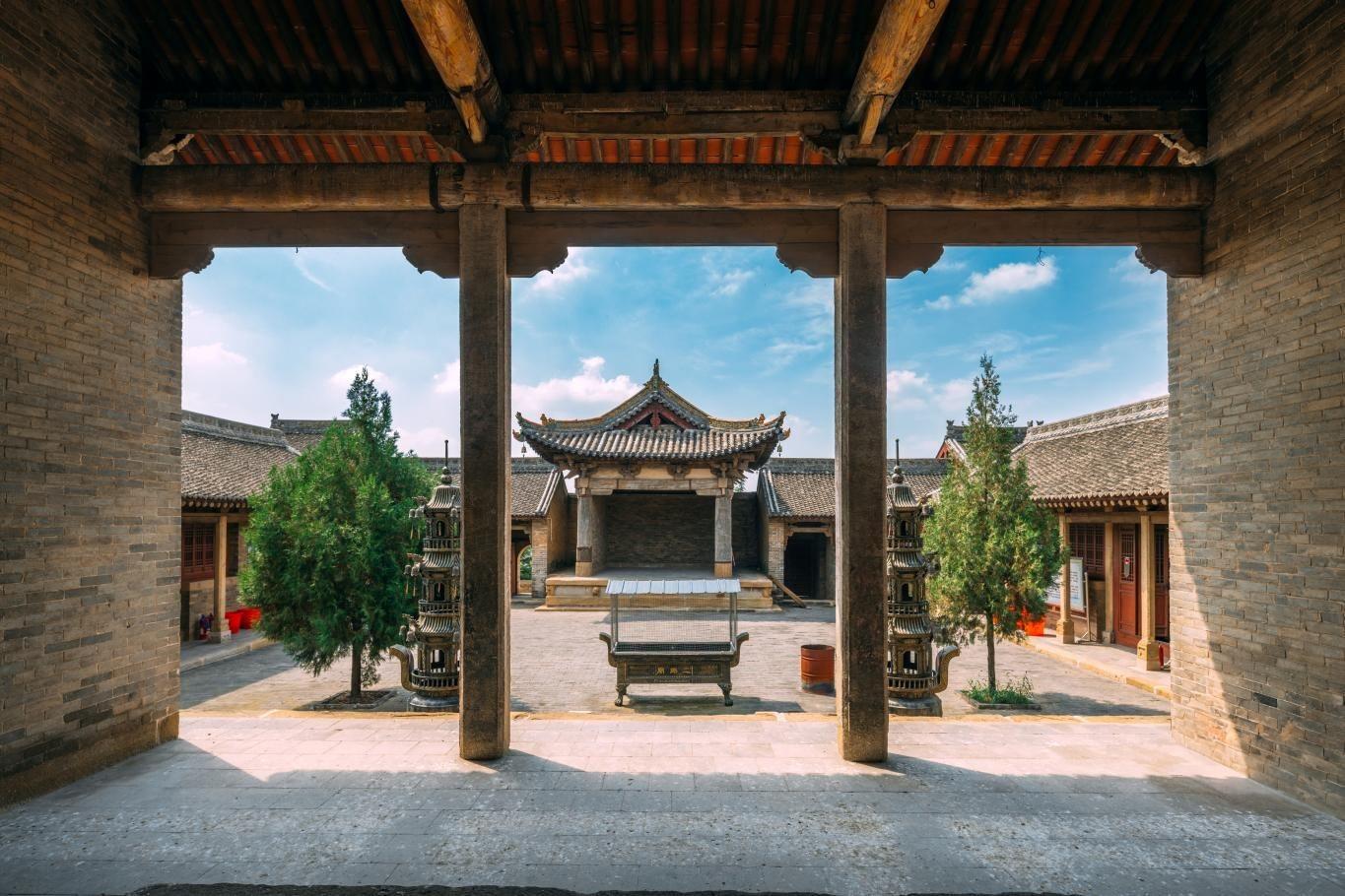 高平市王報(bào)村二郎廟金代戲臺(tái)。蘇唐詩攝