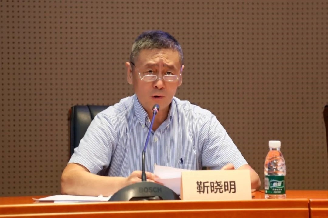 科技外交專家委員會主任委員、科技部國際合作司原司長靳曉明致辭。主辦方供圖