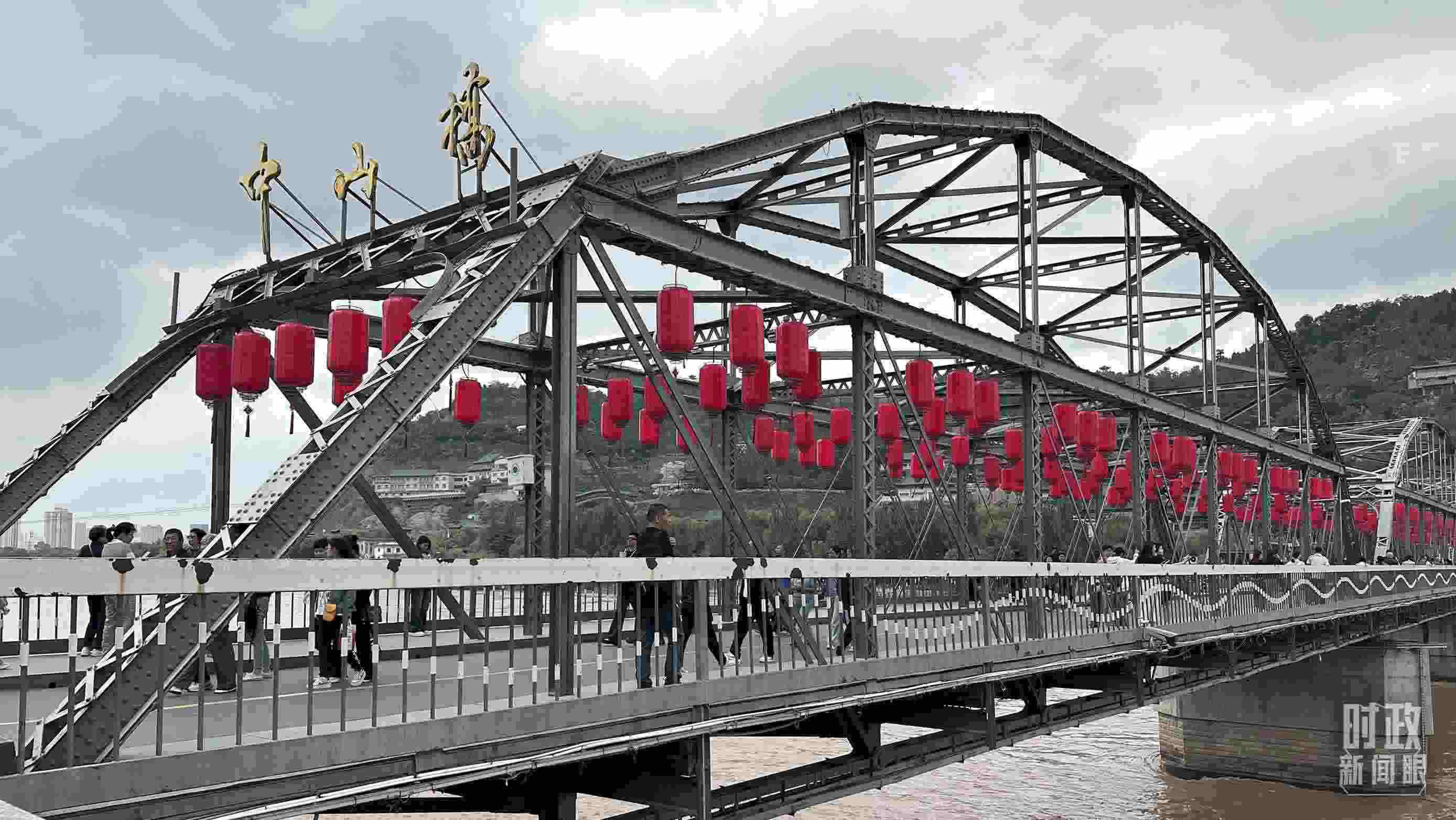 △中山橋。（總臺央視記者范一鳴、覃思拍攝）