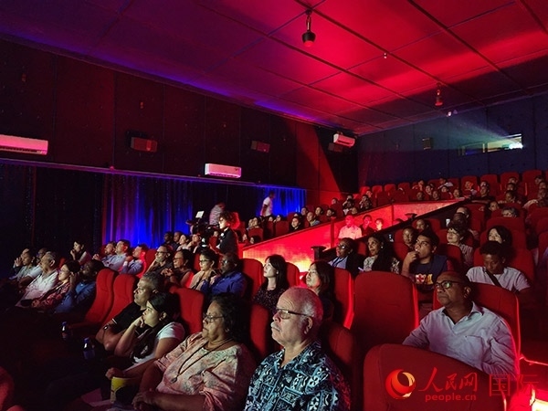 塞舌爾首屆中國電影節(jié)開幕式現(xiàn)場。人民網(wǎng)記者 黃煒鑫攝