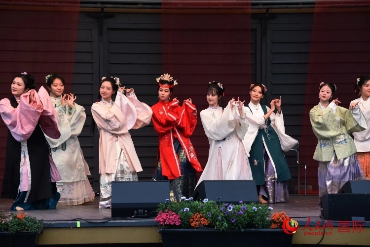 中國舞《紅樓夢》。人民網(wǎng)記者 殷淼攝