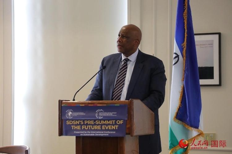 萊索托國王萊齊耶三世出席活動并致辭。人民網(wǎng)記者 李志偉攝