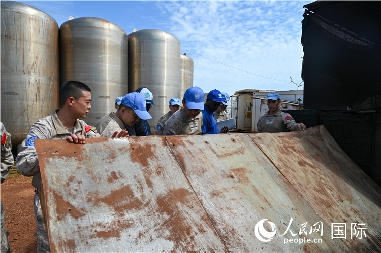 圖3 查看污水處理系統(tǒng)。謝坤攝