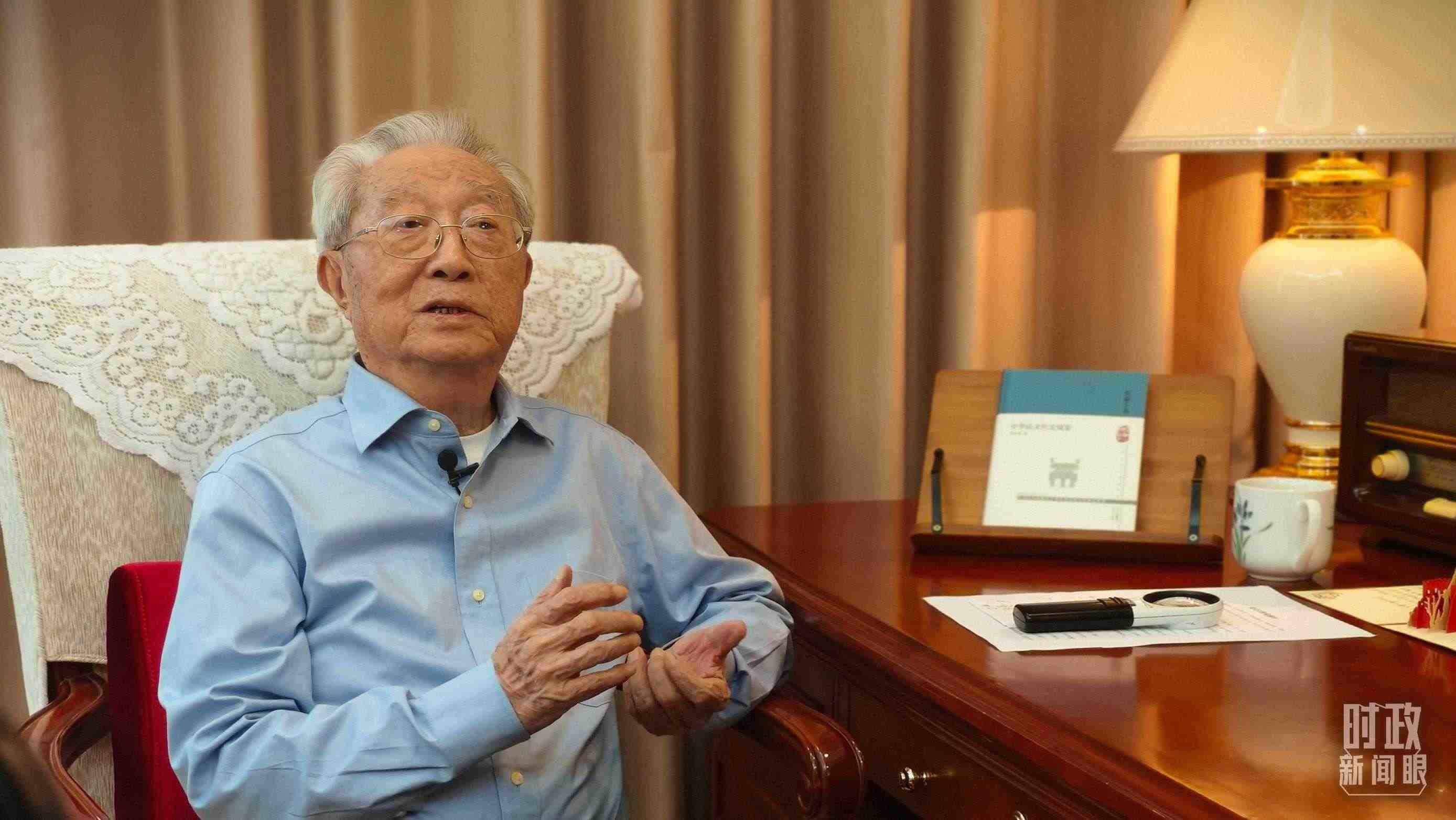 “人民教育家”國家榮譽稱號獲得者張晉藩。（總臺央視記者李立拍攝）