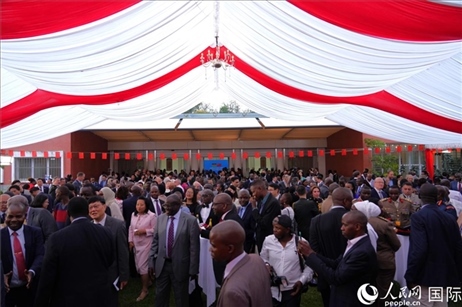 國慶招待會現(xiàn)場。人民網(wǎng)記者 黃煒鑫攝