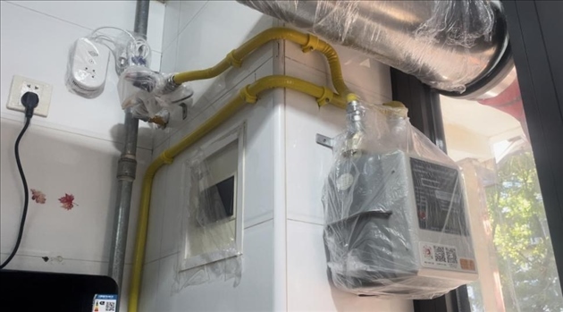 北京市石景山區(qū)高井路社區(qū)更換燃?xì)夤艿篮蟮木用窦?。人民網(wǎng) 劉佳欣攝