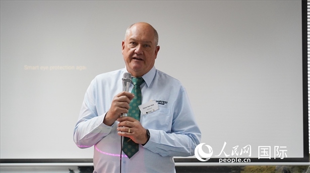 碩豐集團市場總監(jiān)迪恩·范·維克發(fā)言。人民網(wǎng) 張茜攝