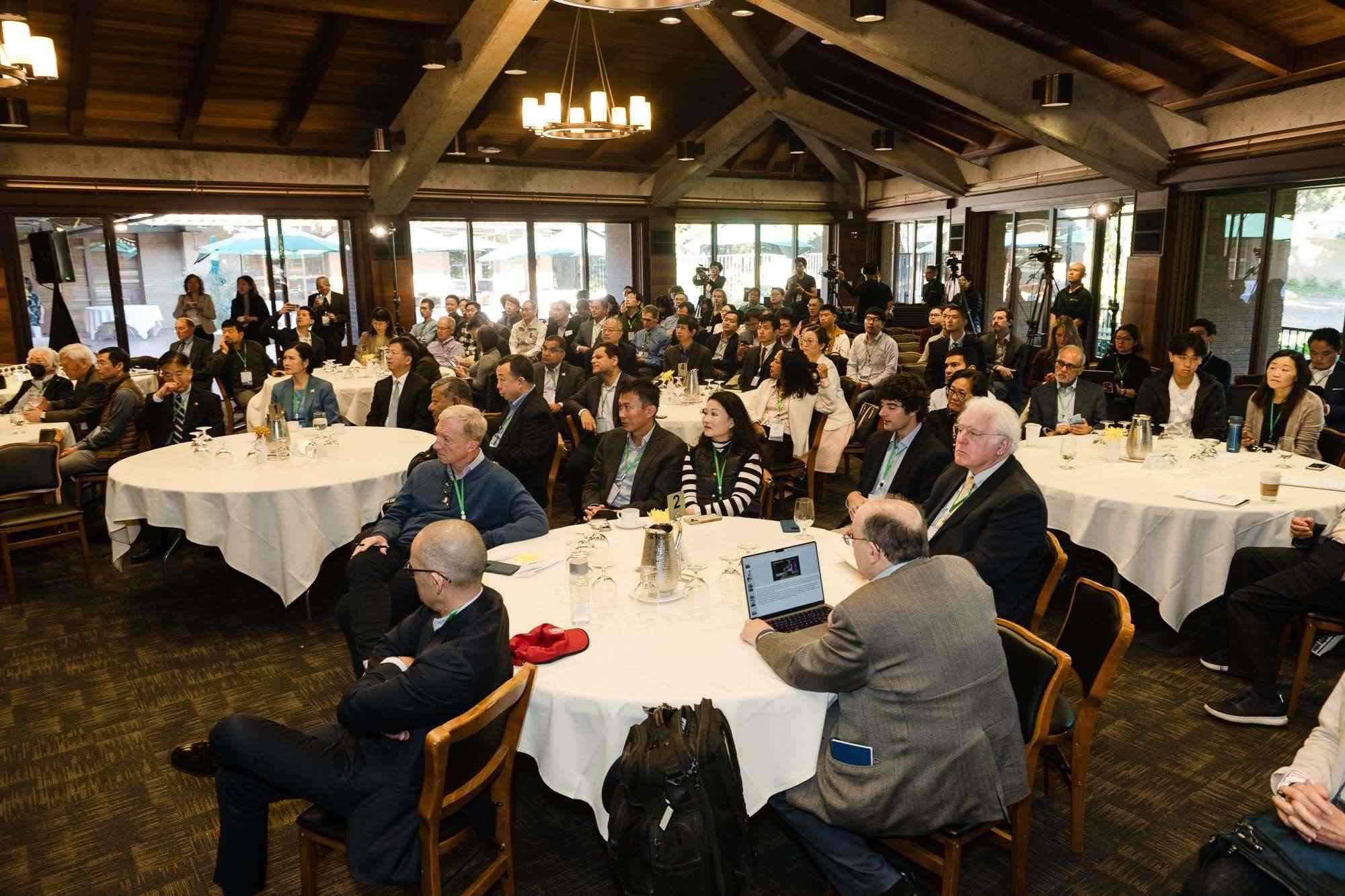 峰會現(xiàn)場。馮超攝