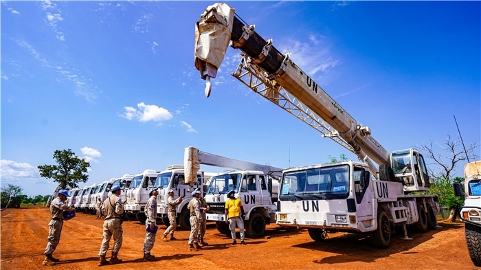 展開(kāi)裝備核查。秦貴君攝