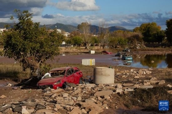 這是11月2日在西班牙烏鐵爾拍攝的受災(zāi)區(qū)域。新華社記者 孟鼎博 攝