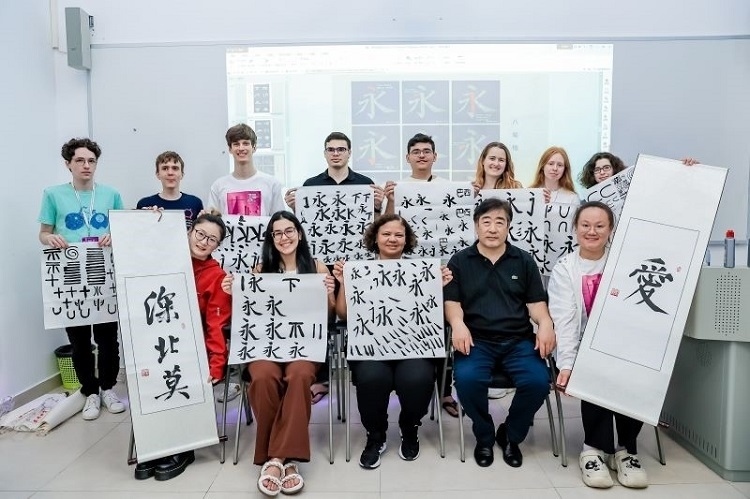 深北莫舉行文化交流活動。深北莫供圖