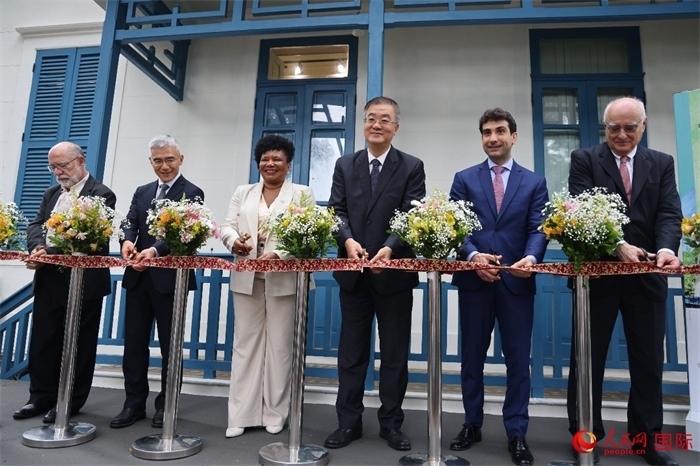 活動(dòng)上，中巴嘉賓共同為“茶緣·中巴友誼園”剪彩，標(biāo)志著中巴友誼園中“茶之道”展覽正式開(kāi)幕。人民網(wǎng)記者 張志文攝