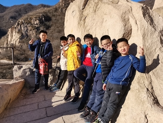 登山隊(duì)員供圖。