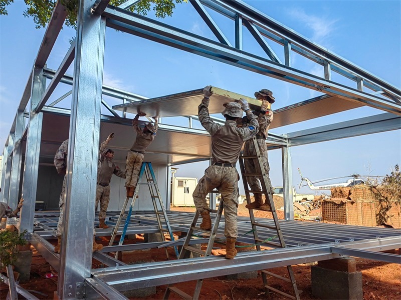 小組協(xié)同推進工程任務。鄧原淘攝