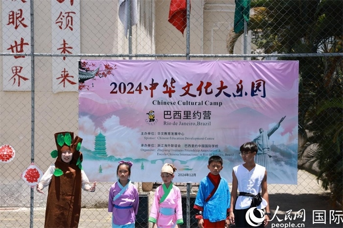 話劇《司馬光砸缸》演繹了中國(guó)家喻戶(hù)曉的兒童故事。人民網(wǎng)記者 陳海琪攝