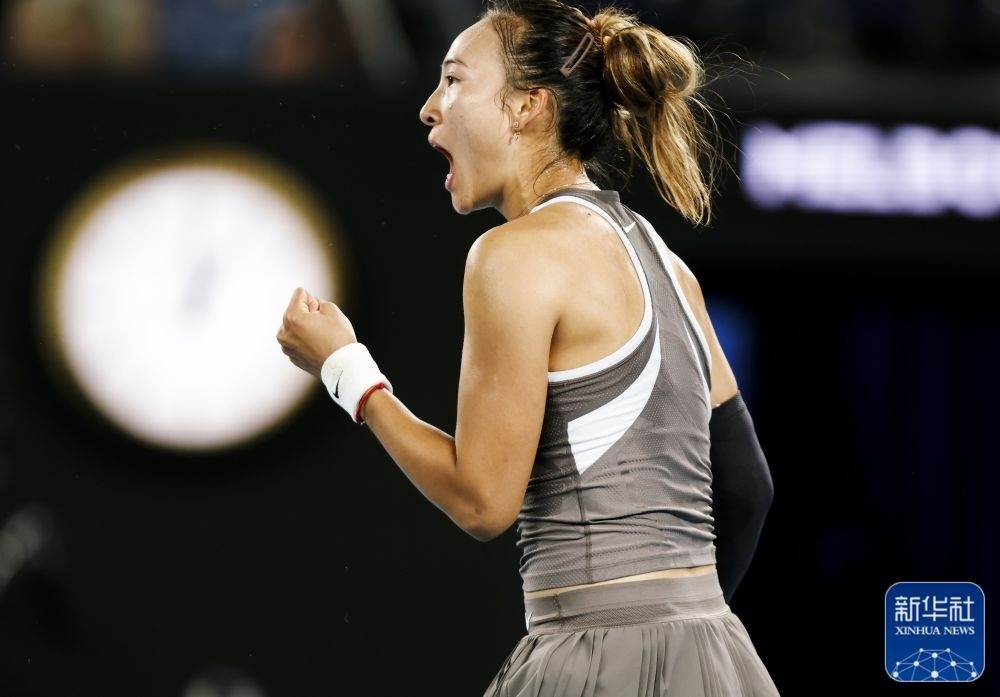 ↑鄭欽文在比賽中慶祝得分。新華社記者 馬平 攝