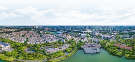 成都理工大學(xué)全景航拍圖。成都理工大學(xué)供圖