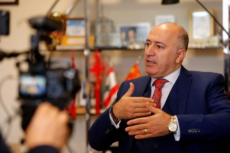 瓦里夫·庫(kù)邁哈在接受采訪。受訪者供圖