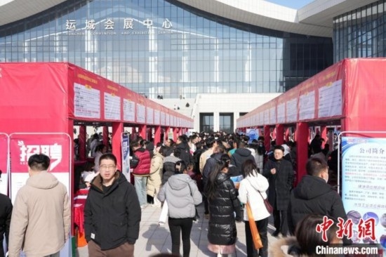 圖為招聘活動(dòng)現(xiàn)場(chǎng)。 解凱光 攝